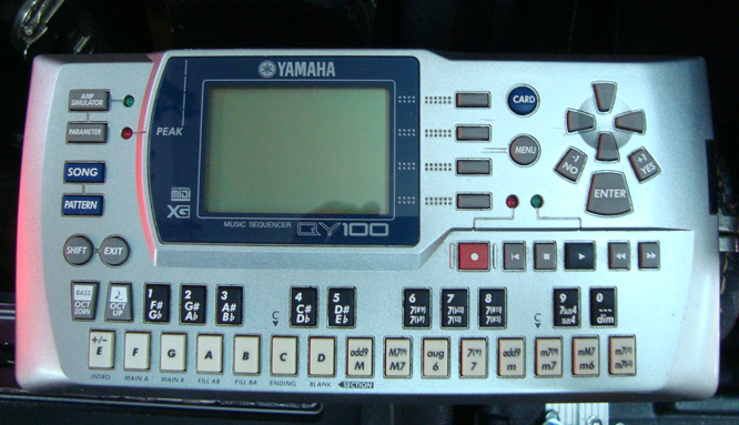 Yamaha QY 100 - vibrato